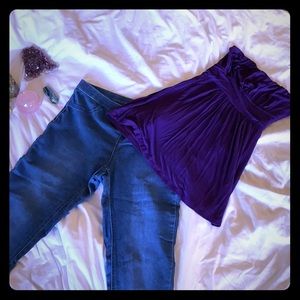 Purple top with skinny fit jeggings